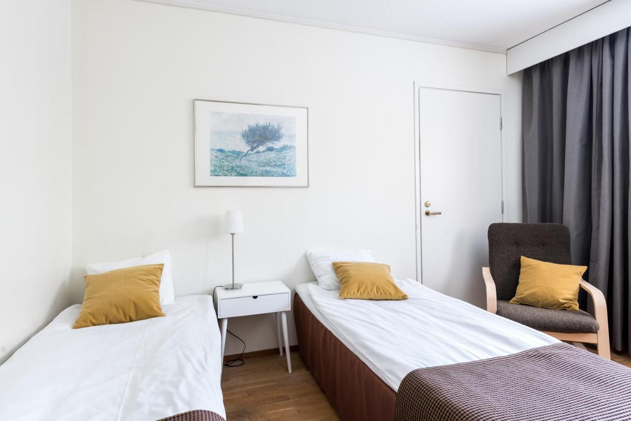 Hotel Hermica Tampere Bagian luar foto