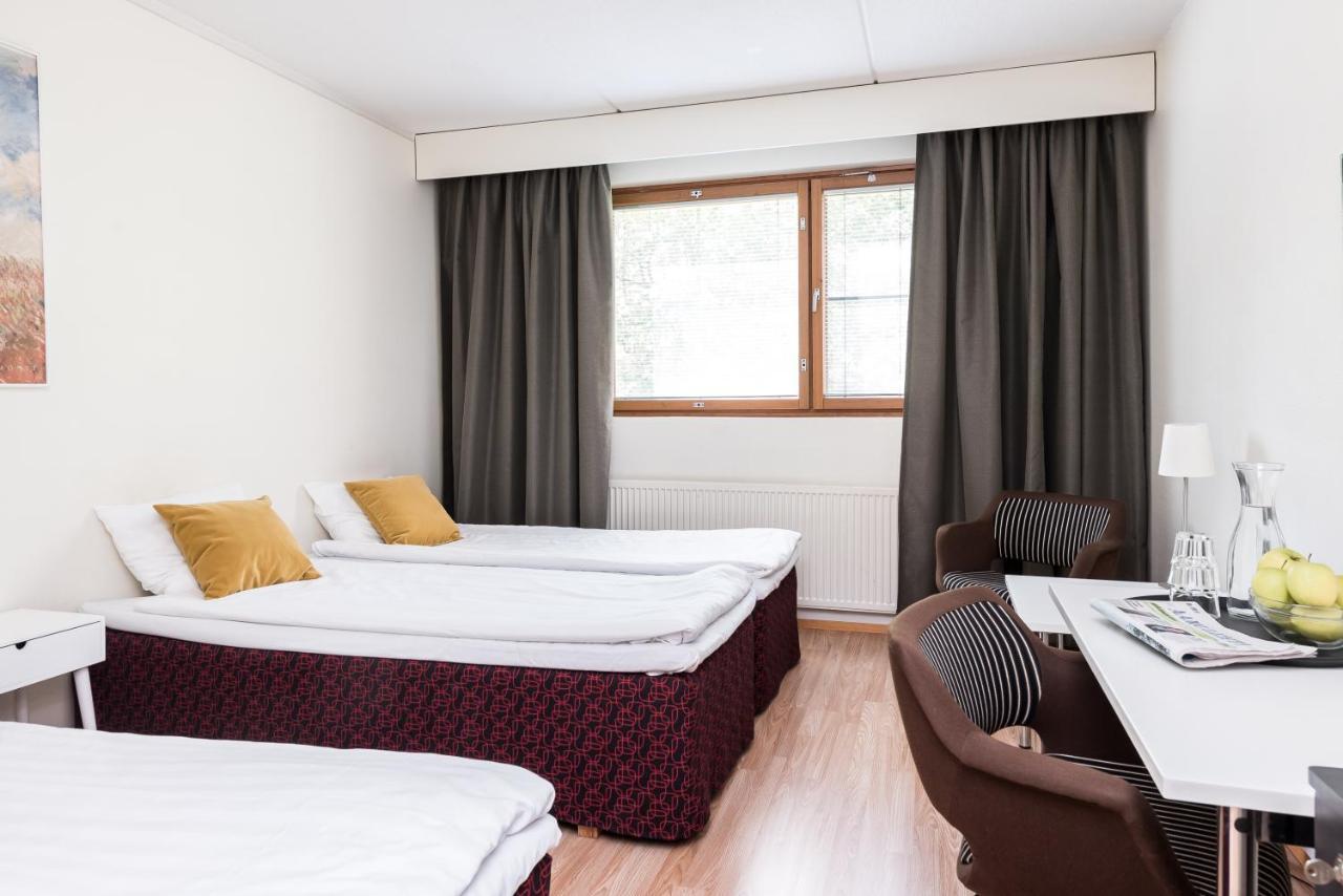 Hotel Hermica Tampere Bagian luar foto