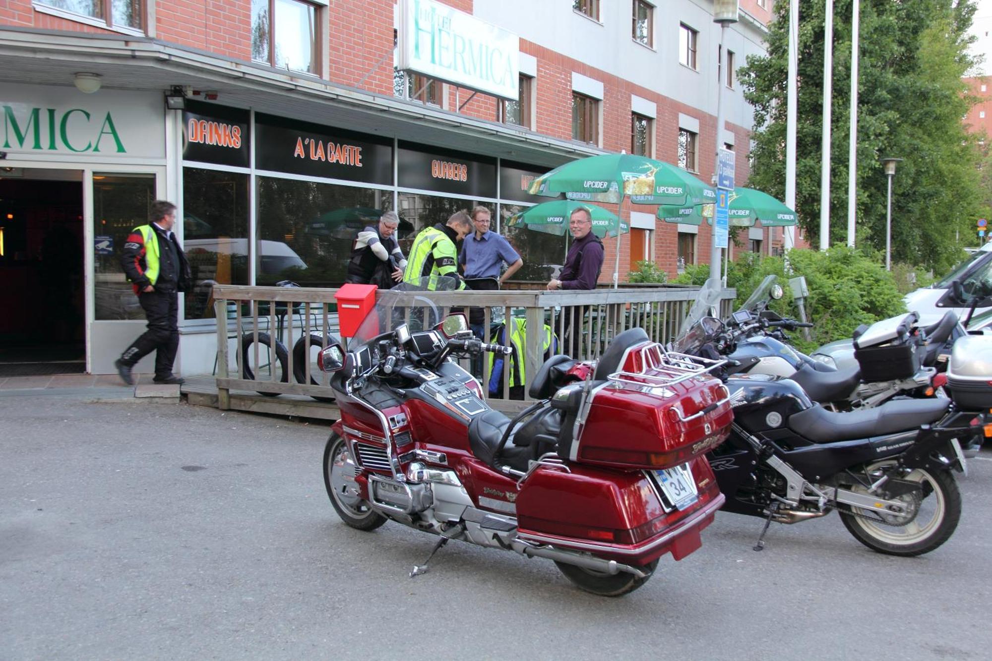 Hotel Hermica Tampere Bagian luar foto
