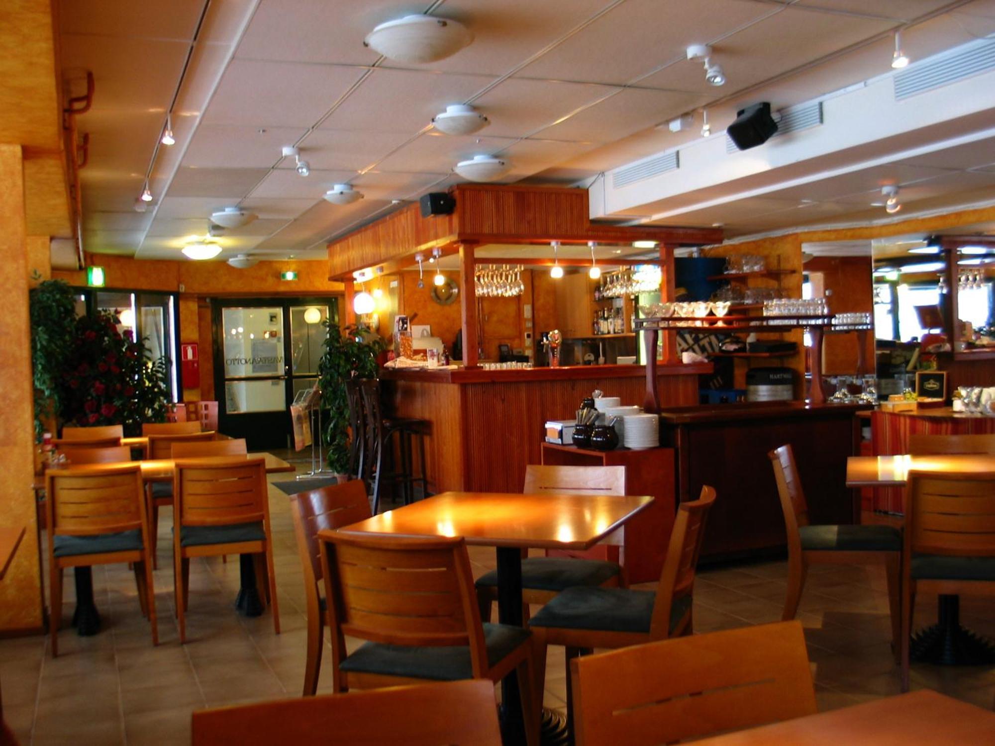 Hotel Hermica Tampere Bagian luar foto