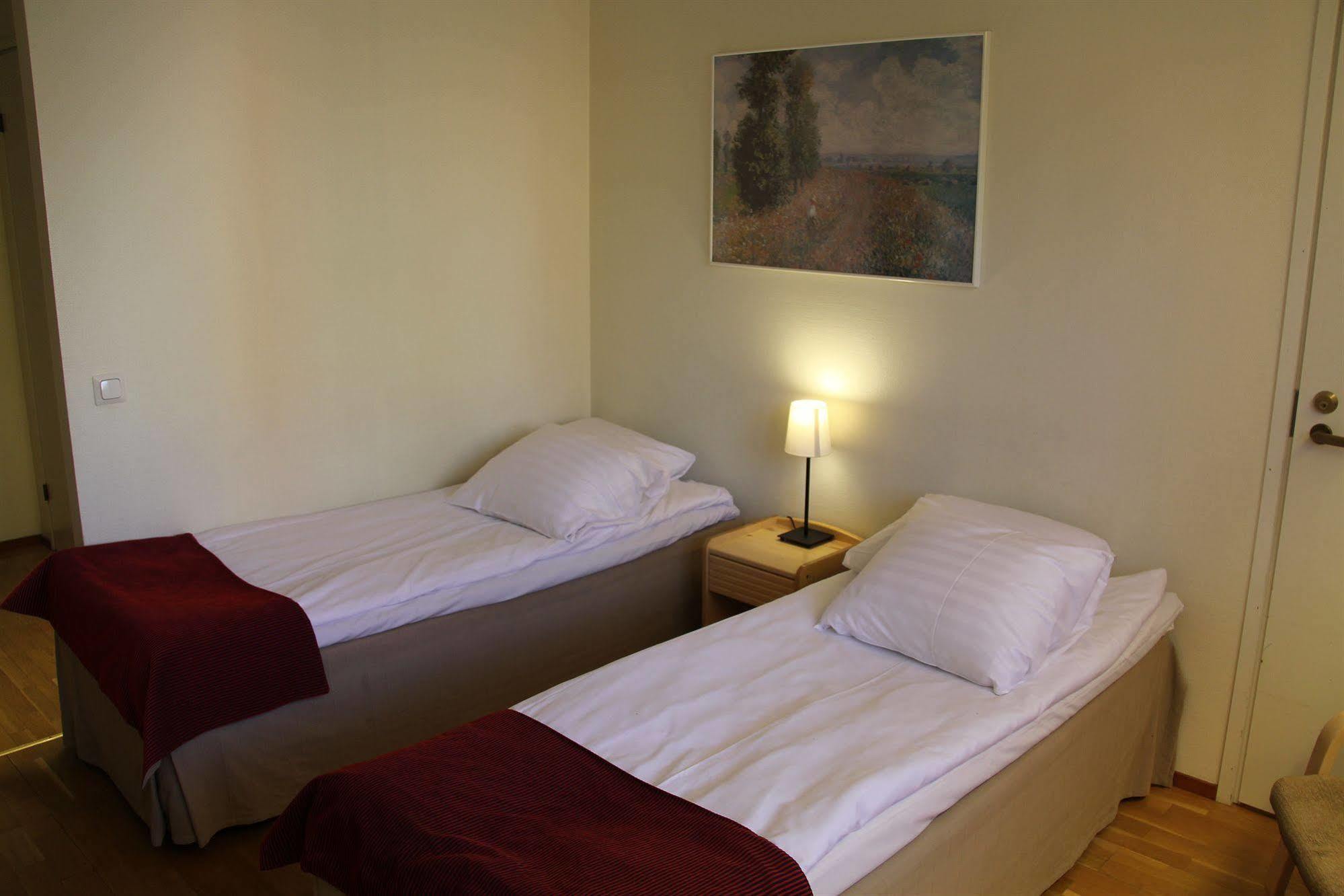 Hotel Hermica Tampere Bagian luar foto