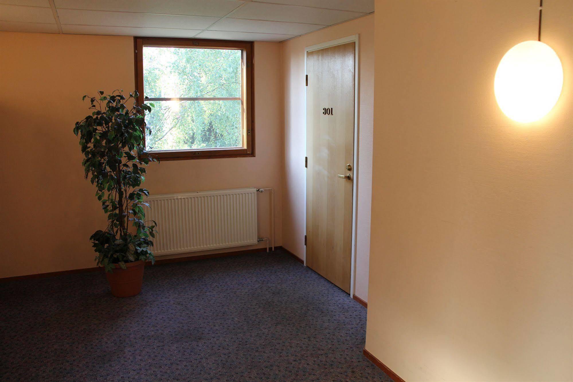 Hotel Hermica Tampere Bagian luar foto