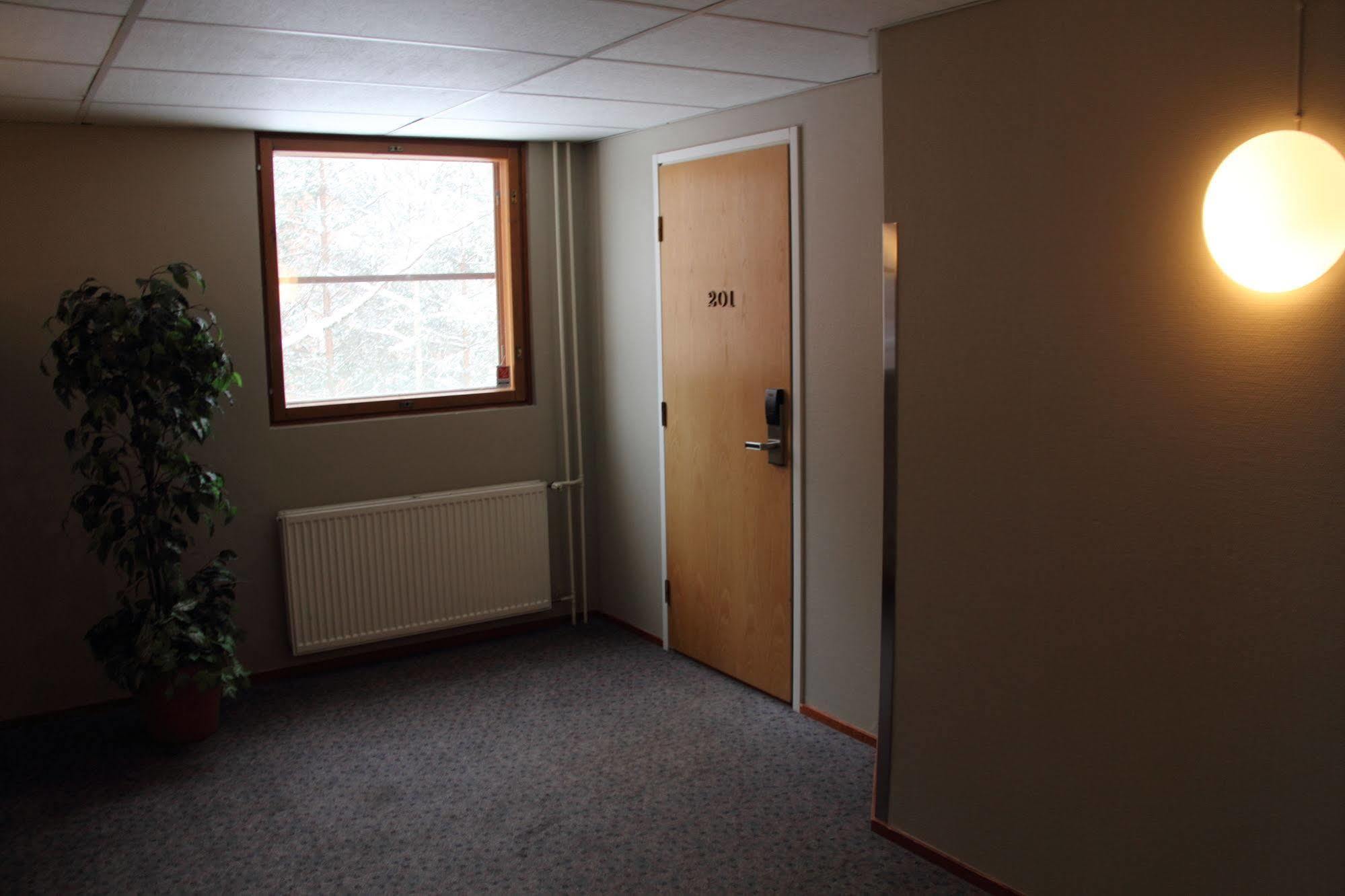 Hotel Hermica Tampere Bagian luar foto
