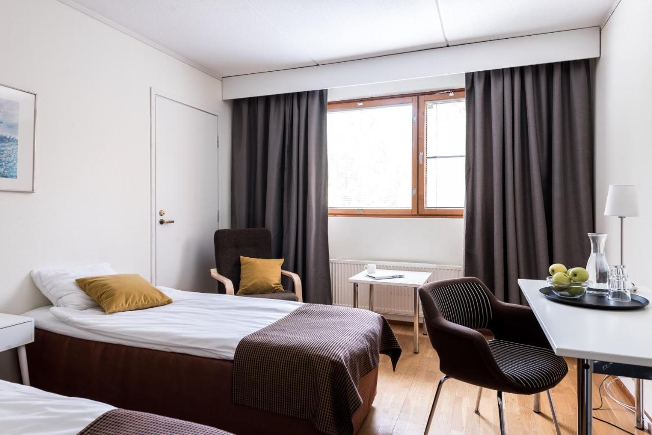 Hotel Hermica Tampere Bagian luar foto