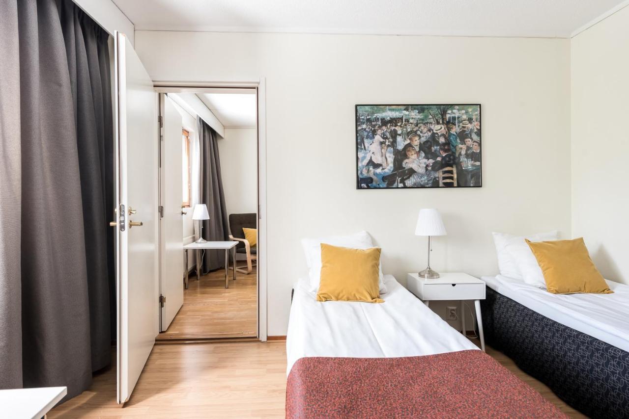 Hotel Hermica Tampere Bagian luar foto